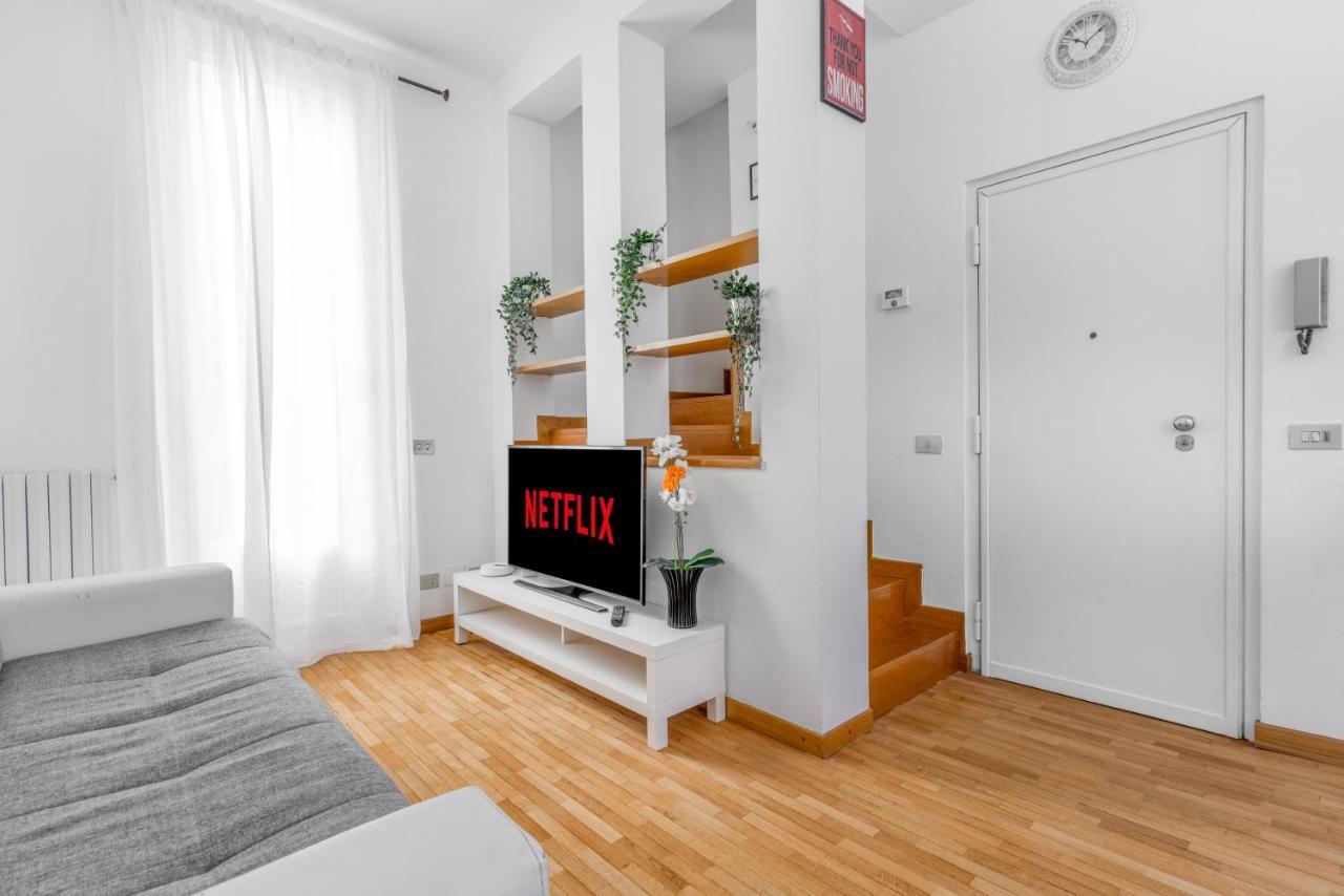 Duomo 7 Minuti Exclusive Apartment Vercelli Milan Luaran gambar