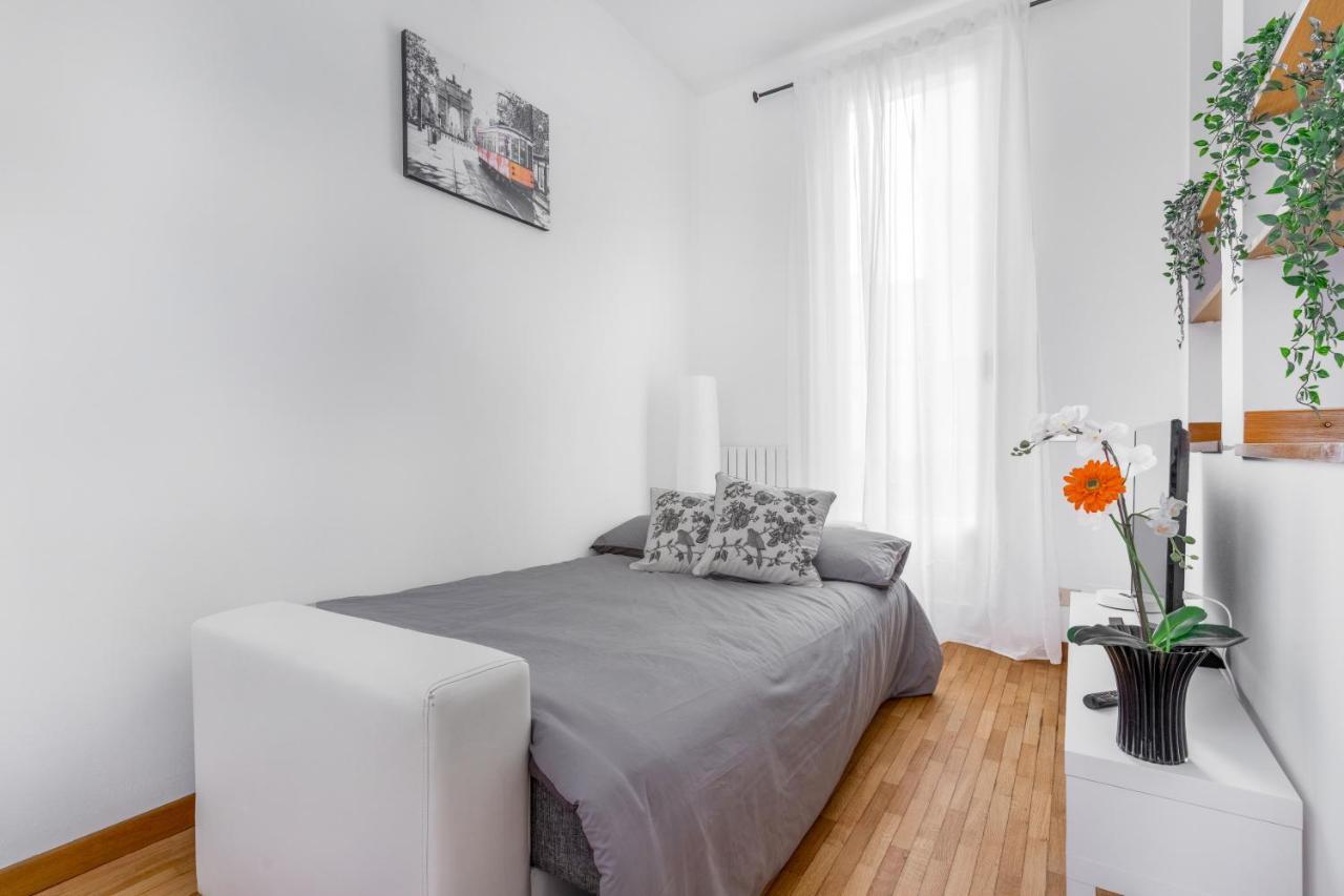 Duomo 7 Minuti Exclusive Apartment Vercelli Milan Luaran gambar