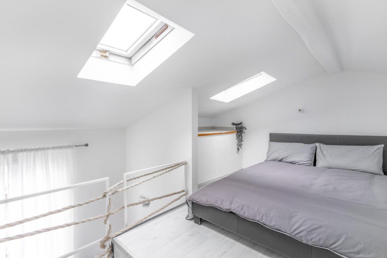 Duomo 7 Minuti Exclusive Apartment Vercelli Milan Luaran gambar