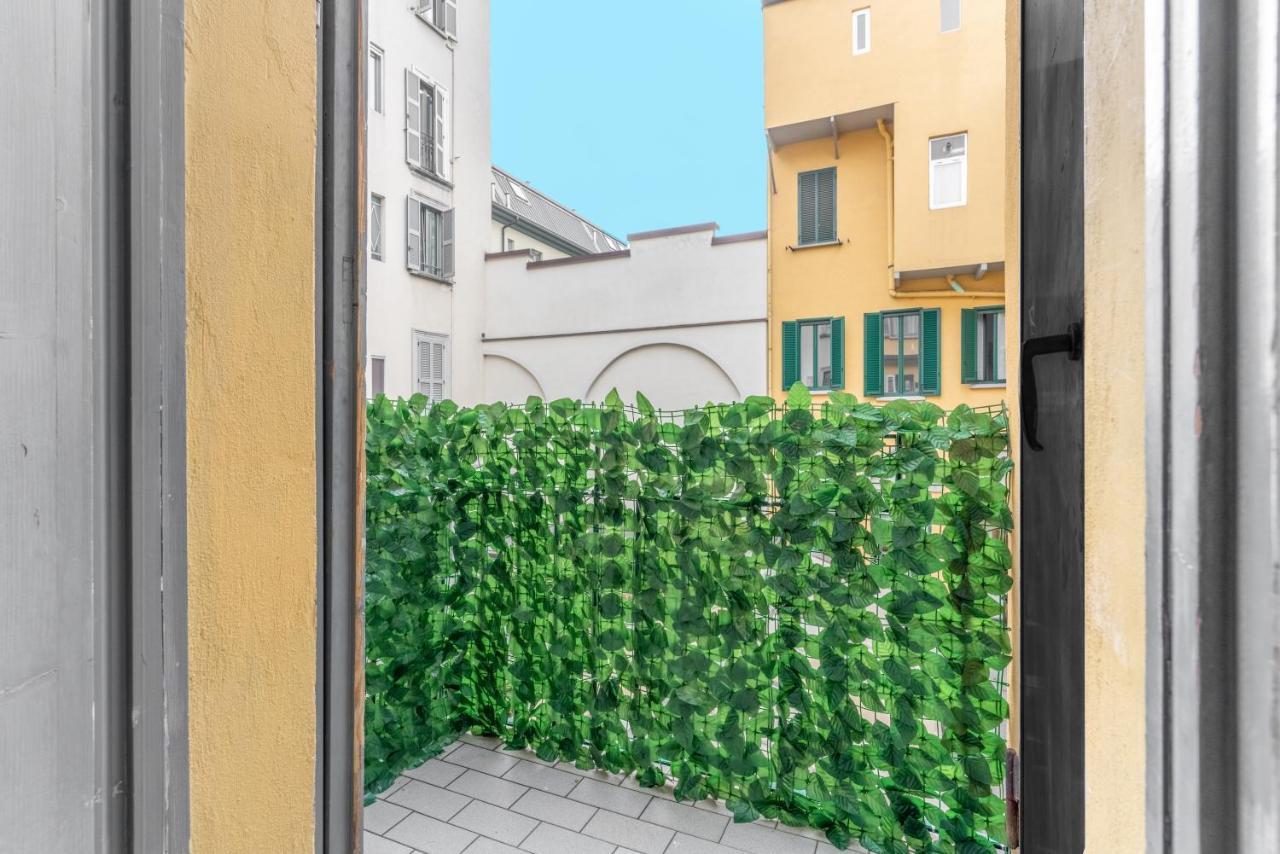 Duomo 7 Minuti Exclusive Apartment Vercelli Milan Luaran gambar